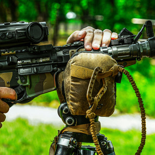 THERMAL SCOPE ON RIFLE AND TRIPOD